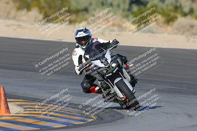 media/Dec-18-2022-SoCal Trackdays (Sun) [[8099a50955]]/Turn 10 (140pm)/